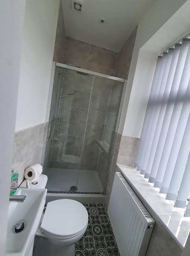 Double Bed L1 Burnley City Centre ภายนอก รูปภาพ